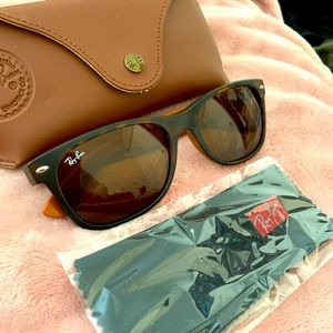 SOLD Ray-Ban New Wayfarer Unisex